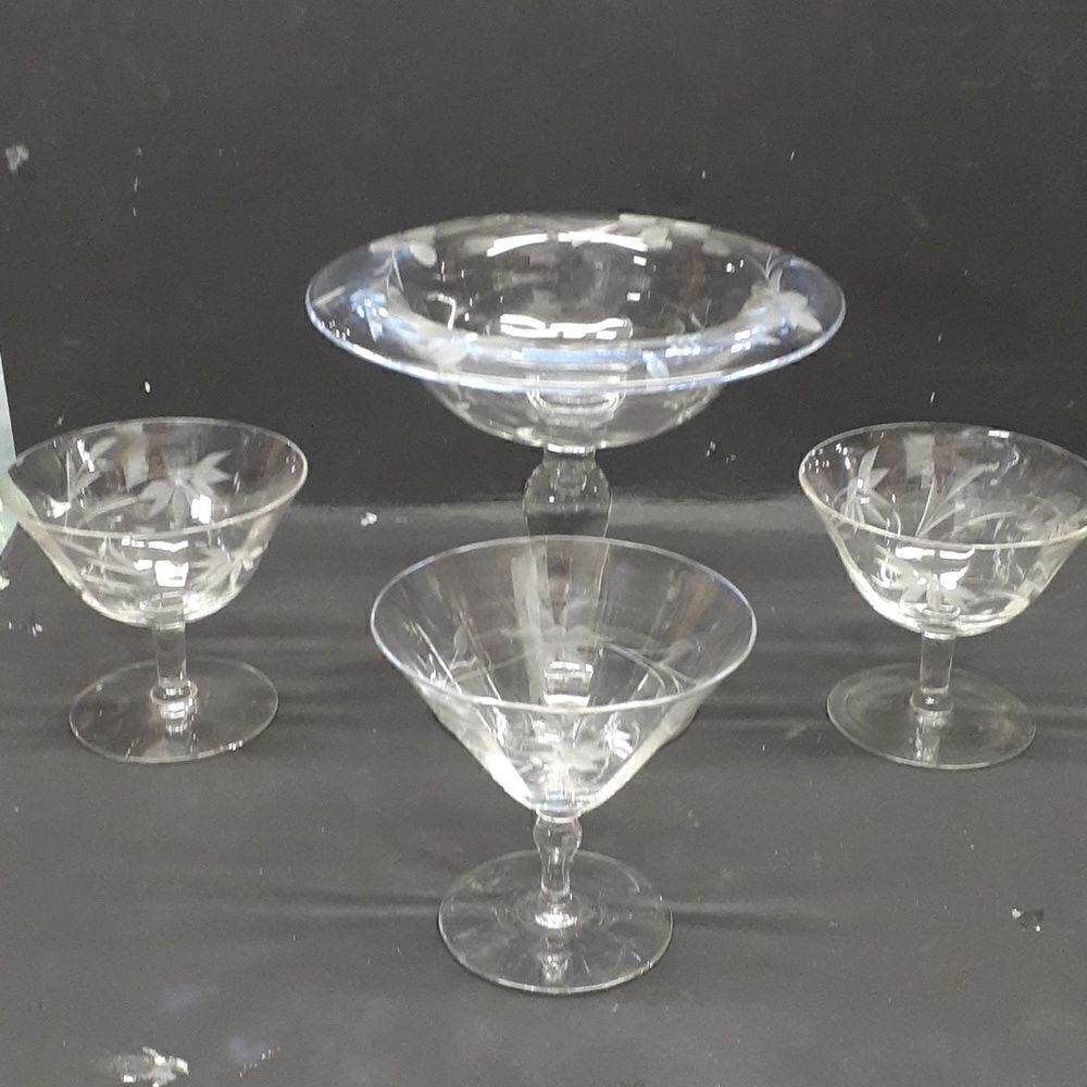 ‎4 pc - Fted etched floral compote,3etched starflower cordials/sherbert/cocktail